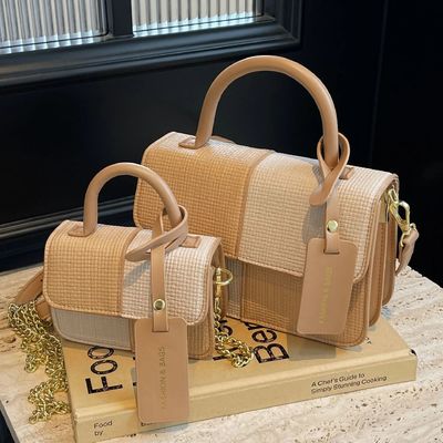 Stylische Handtaschen für Frauen am Strand Großkapazität PVC-Tote-Tasche mit Reißverschluss und zwei Gurten
