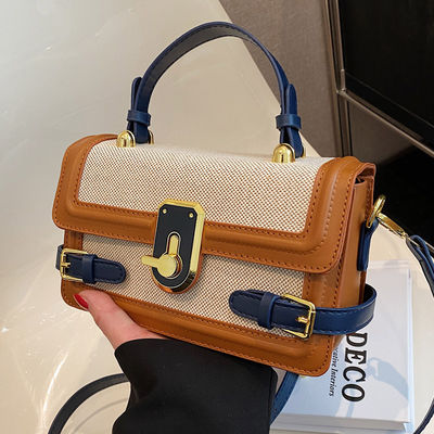 Kamera Crossbody Handtasche Vintage Strickgewebe mit langem Schulterband und Reißverschluss auf Ins im Sommer