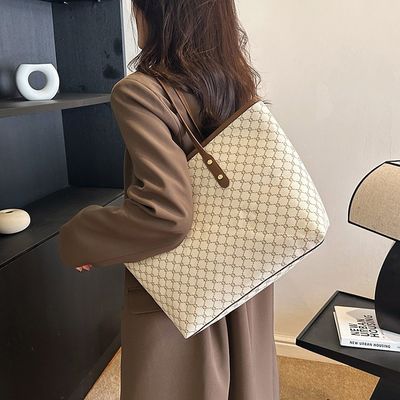 Benutzerdefiniertes Logo akzeptiert Luxus-gedruckte Handtasche Frauen PU Schultertasche Damen-Tote-Tasche LDTC-RTS88