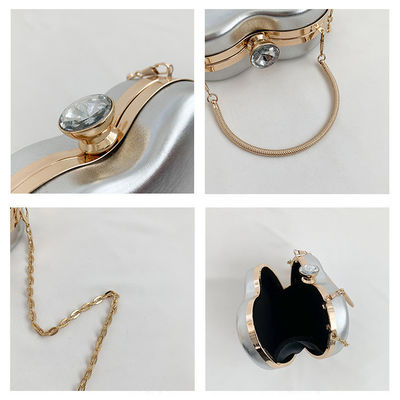 Briefmuster Herz-förmige Kette Damen Handtaschen 2024 Luxus für modische Frauen