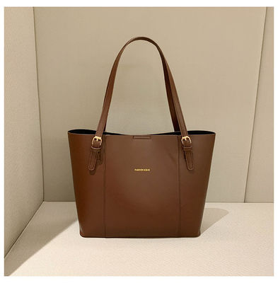2024 Modische Schultertaschen für Damen mit goldener Kette und einem einzigen Griff