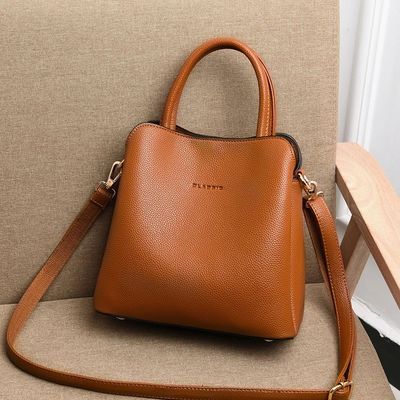 Mittelgroße Handtasche aus Leder für Damen Designer Schultertasche mit geometrischem Muster