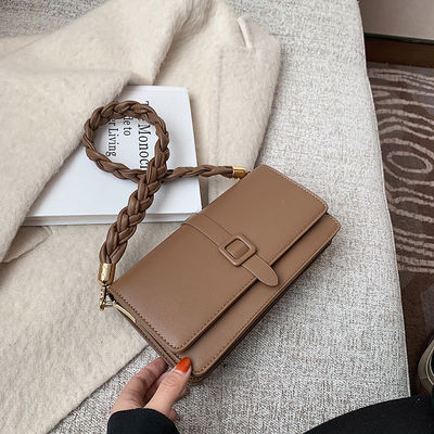Frische PU-Lederhandtaschen für Frauen mit stilvollem Reißverschluss für einen modischen Look