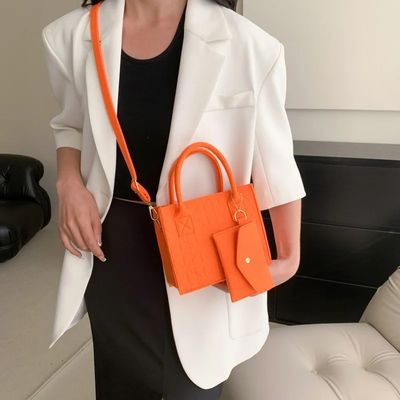 Vintage-Felt-Schultertasche für stilvolle Damen aus leichtem Material
