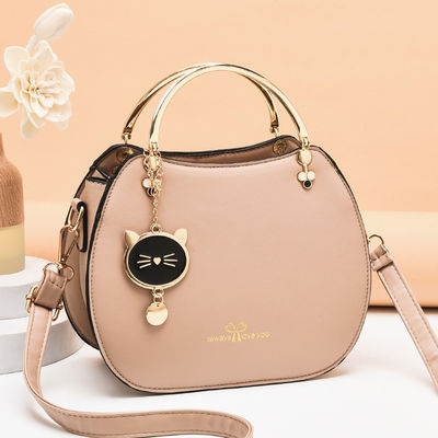 Modische Handtasche für Frauen mit Katzenanhänger und Reißverschluss