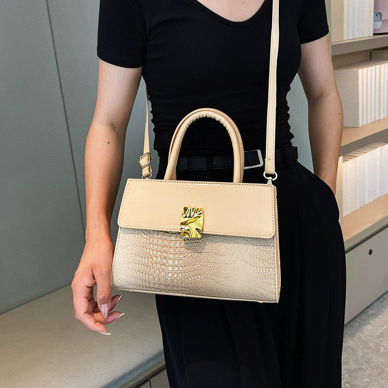 2023 Direct Casual Tote für Frauen Großleder Handtasche und Designer Schultertasche