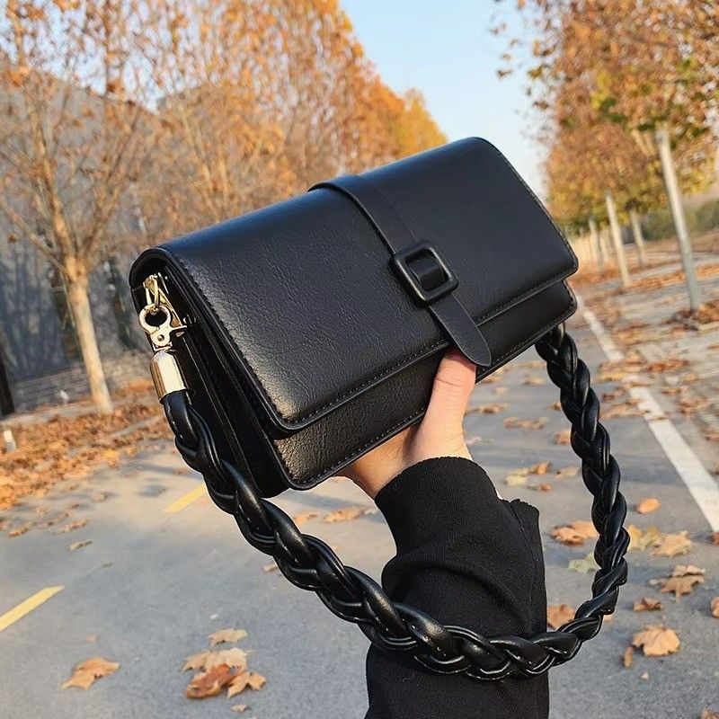 Frische PU-Lederhandtaschen für Frauen mit stilvollem Reißverschluss für einen modischen Look